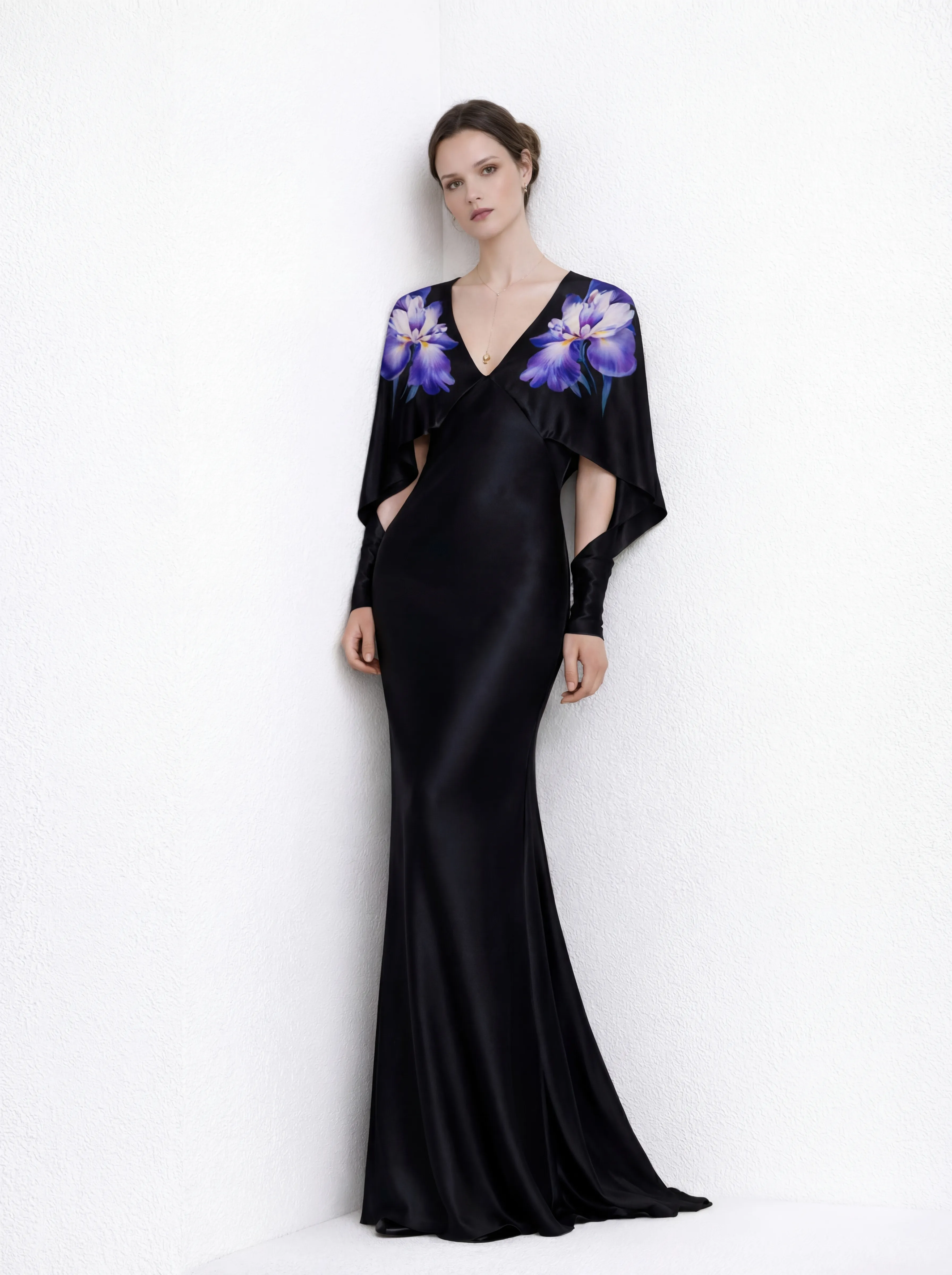 ELEGANT FLOW V-NECK SILK DRESS – PRINTED SILK WITH SHOULDER DRAPE | MUS545
